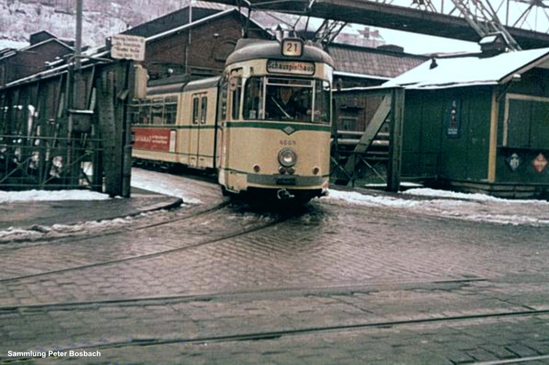 http://www.die-schwebebahn.de/westende/25999-4008-westende-03.jpg
